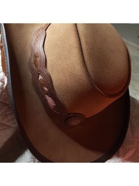 Special Edition Walkabouts pony hair hat